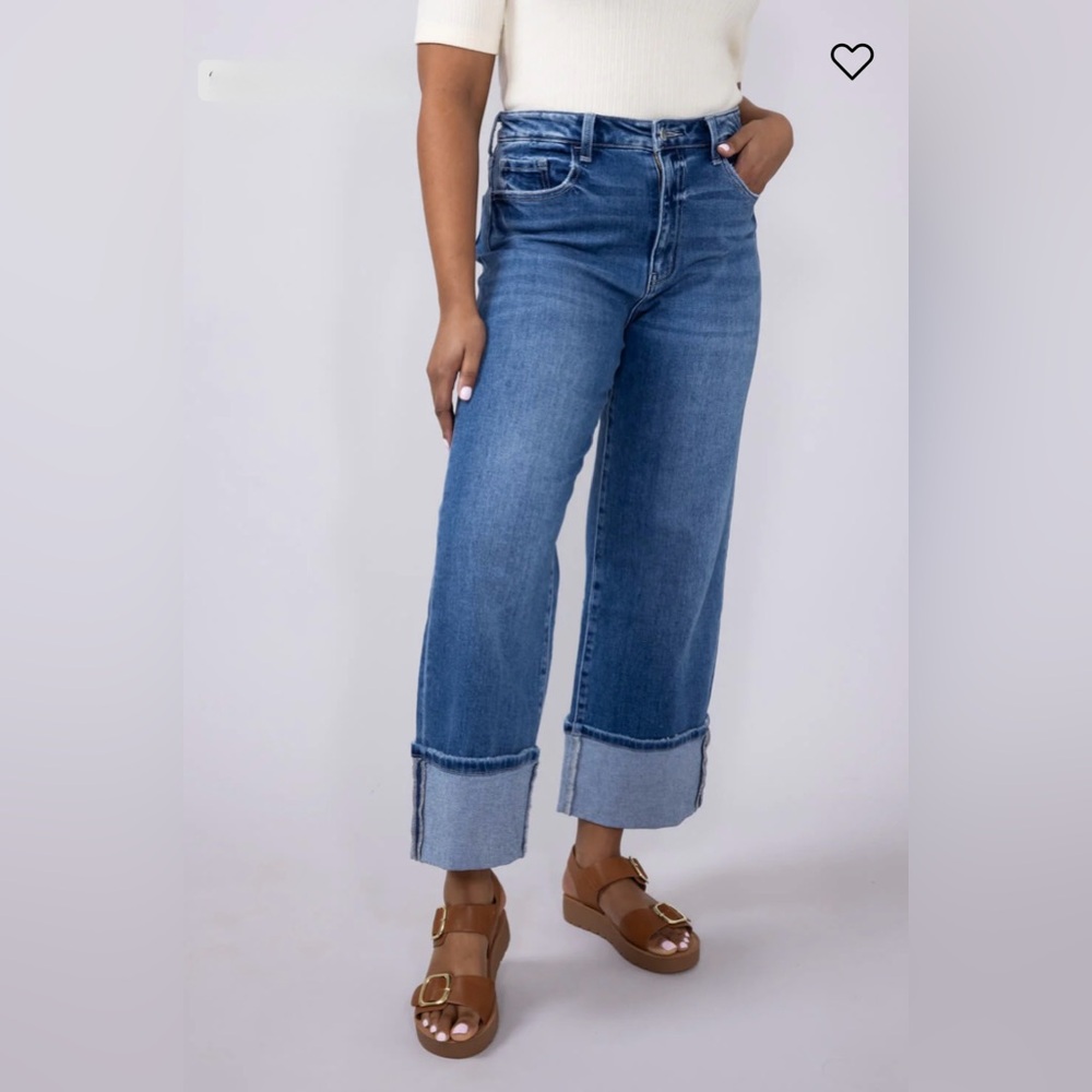 SOLD LOVE TRENDS Classic Stylish Cuffed Blue Wide-Leg Jeans with Back Elastic